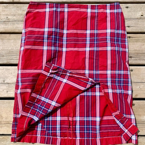 💜 Tommy Hilfiger Plaid Skirt – Size 8 | Classic Prep Style - Picture 4 of 8